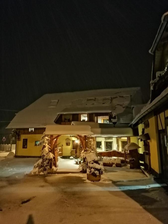 Landgasthof Plohnbachtal Ug Hotel Lengenfeld  Exterior foto